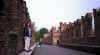 Verona_14_PaulaOnBridge.jpg (32248 bytes)